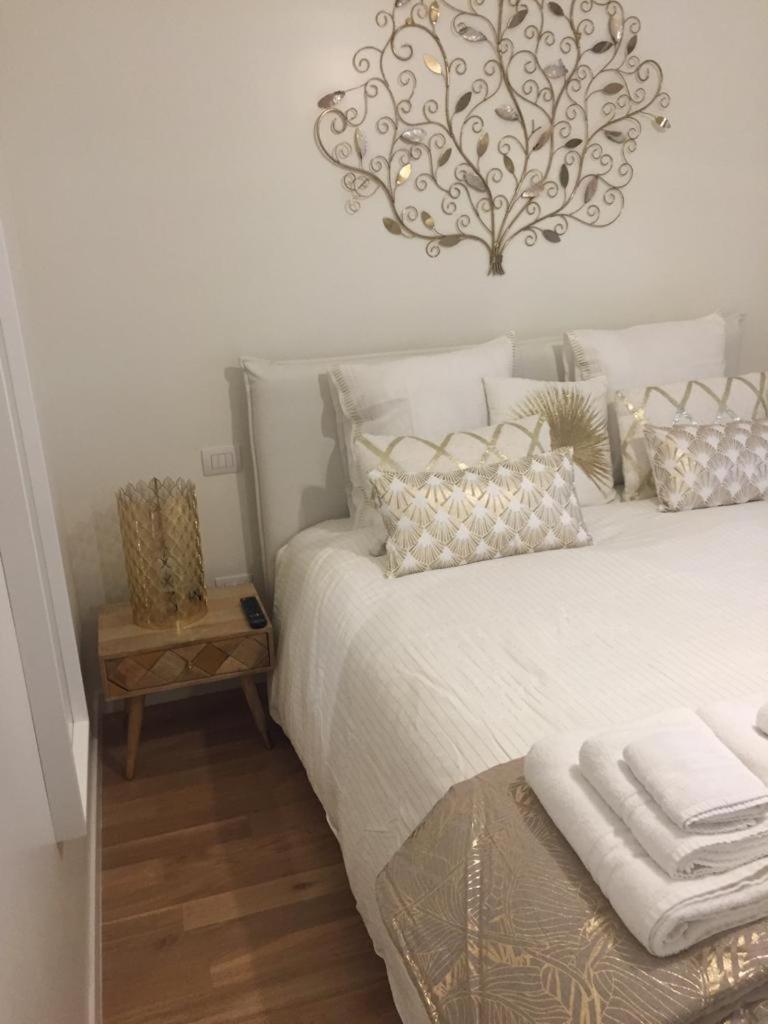 Gatto Bianco Apartment Bari Dış mekan fotoğraf